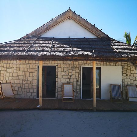 Laguna Blu - Resort Madagascar Andavadoaka Exteriör bild