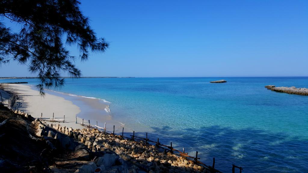 Laguna Blu - Resort Madagascar Andavadoaka Exteriör bild