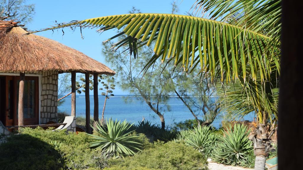 Laguna Blu - Resort Madagascar Andavadoaka Exteriör bild