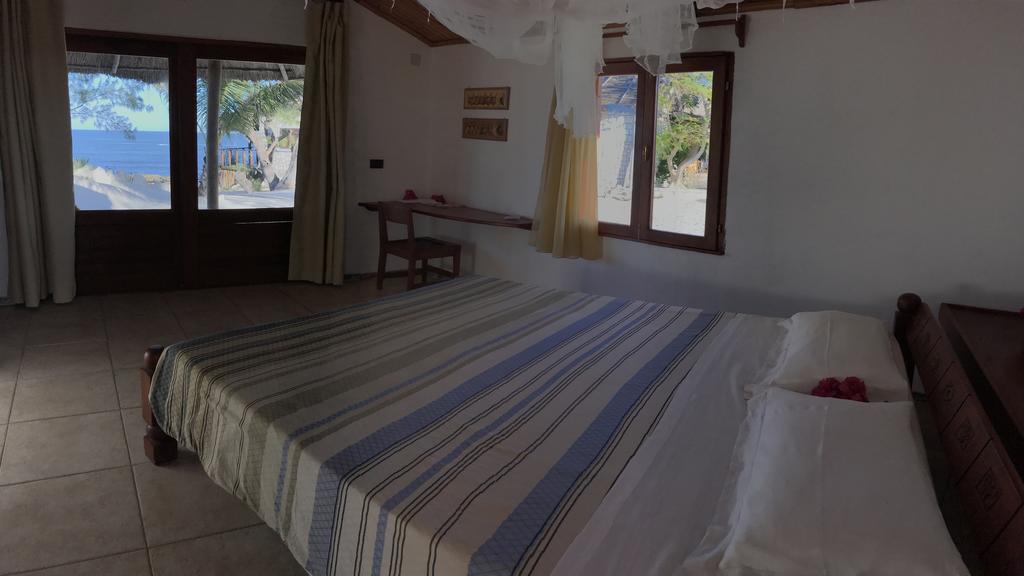 Laguna Blu - Resort Madagascar Andavadoaka Exteriör bild